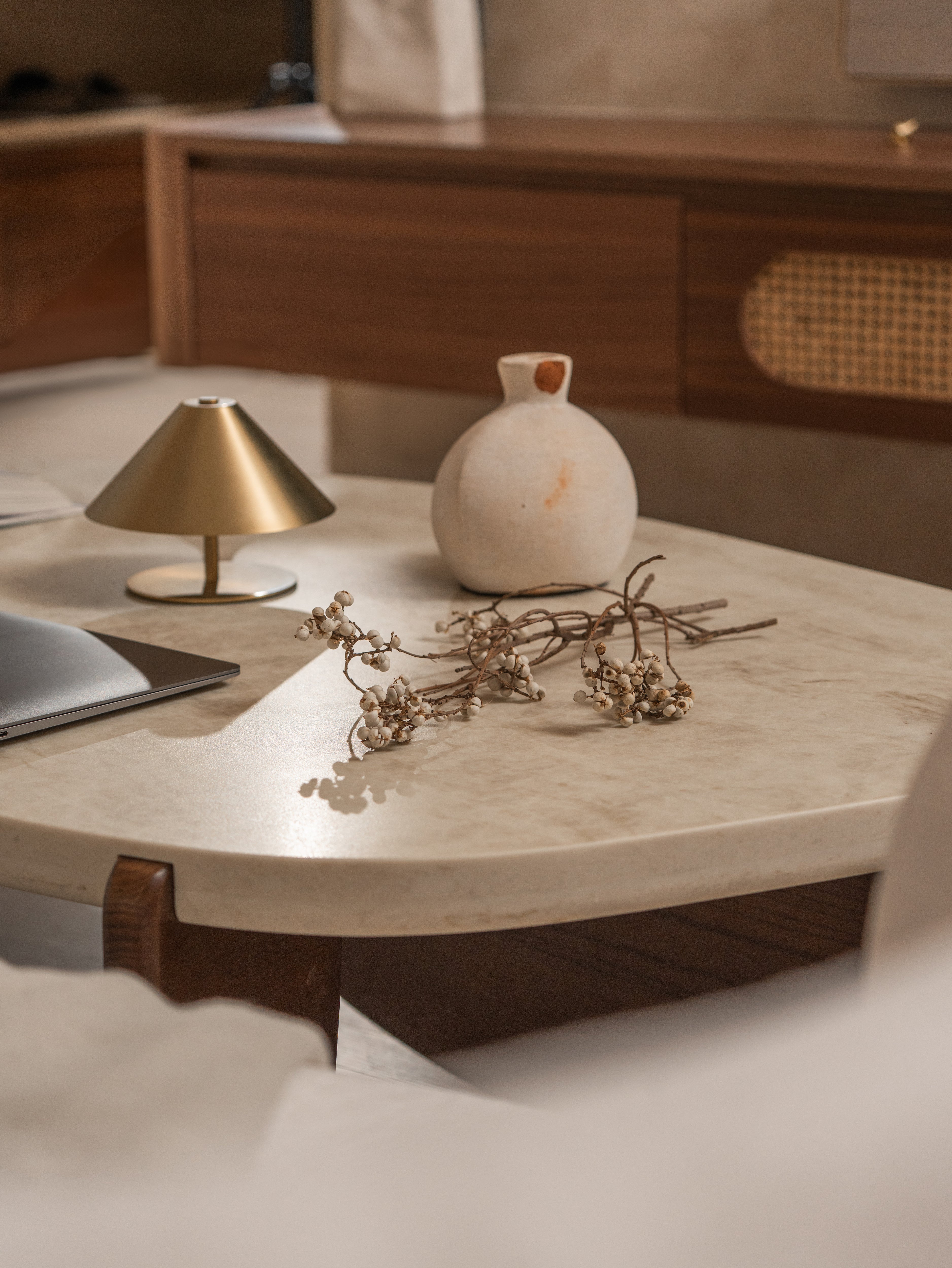 石嶼茶几 Stone Isle - L