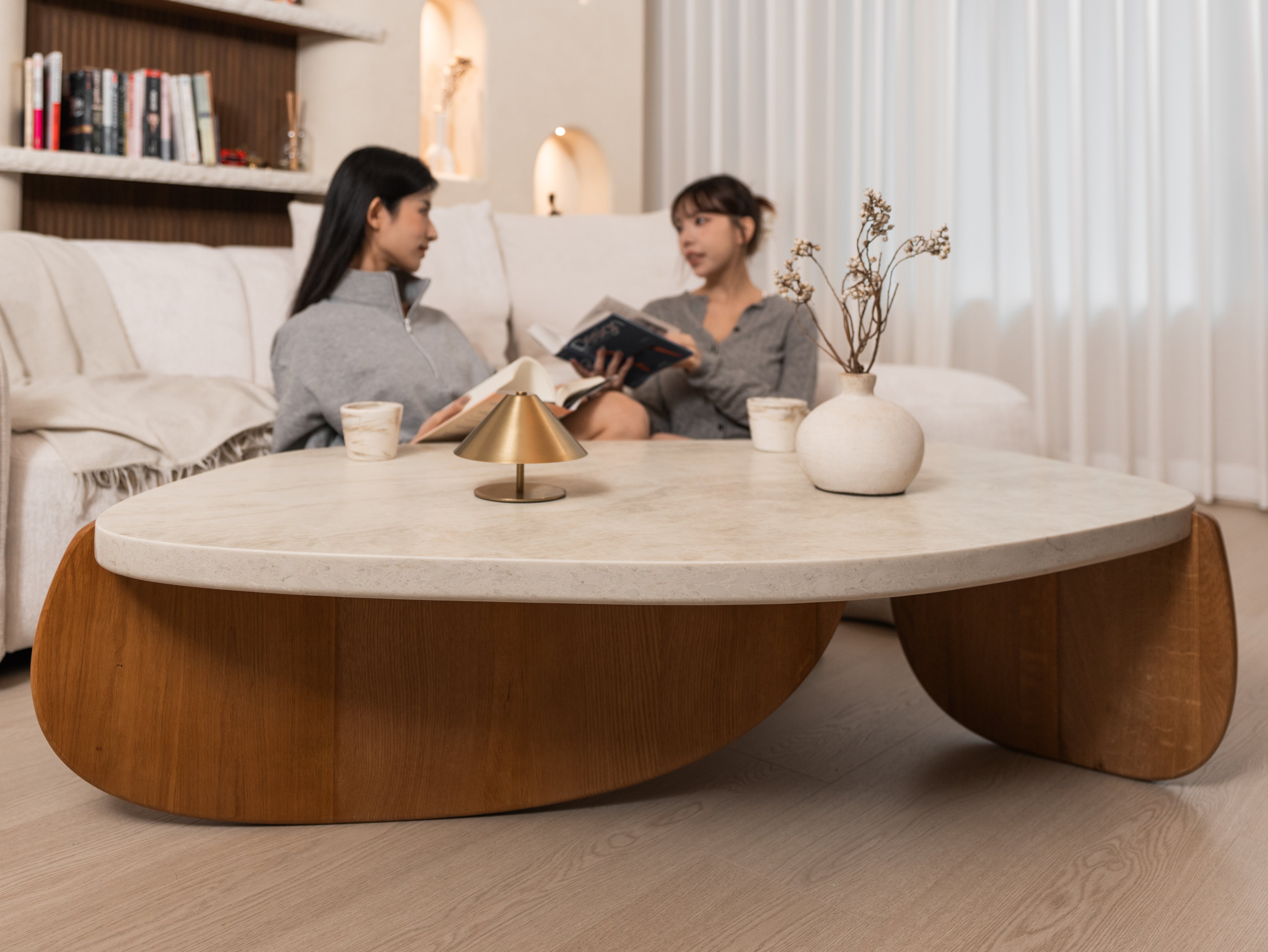 石嶼茶几 Stone Isle