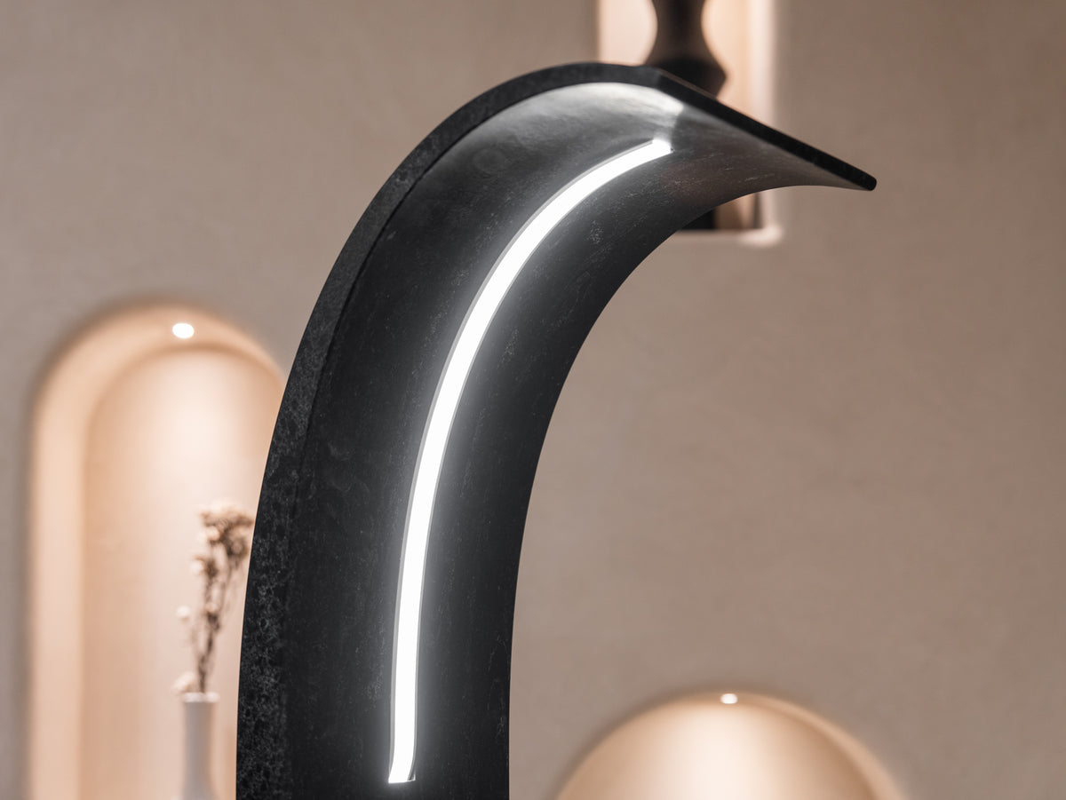 隱藏式燈條，減少刺眼感