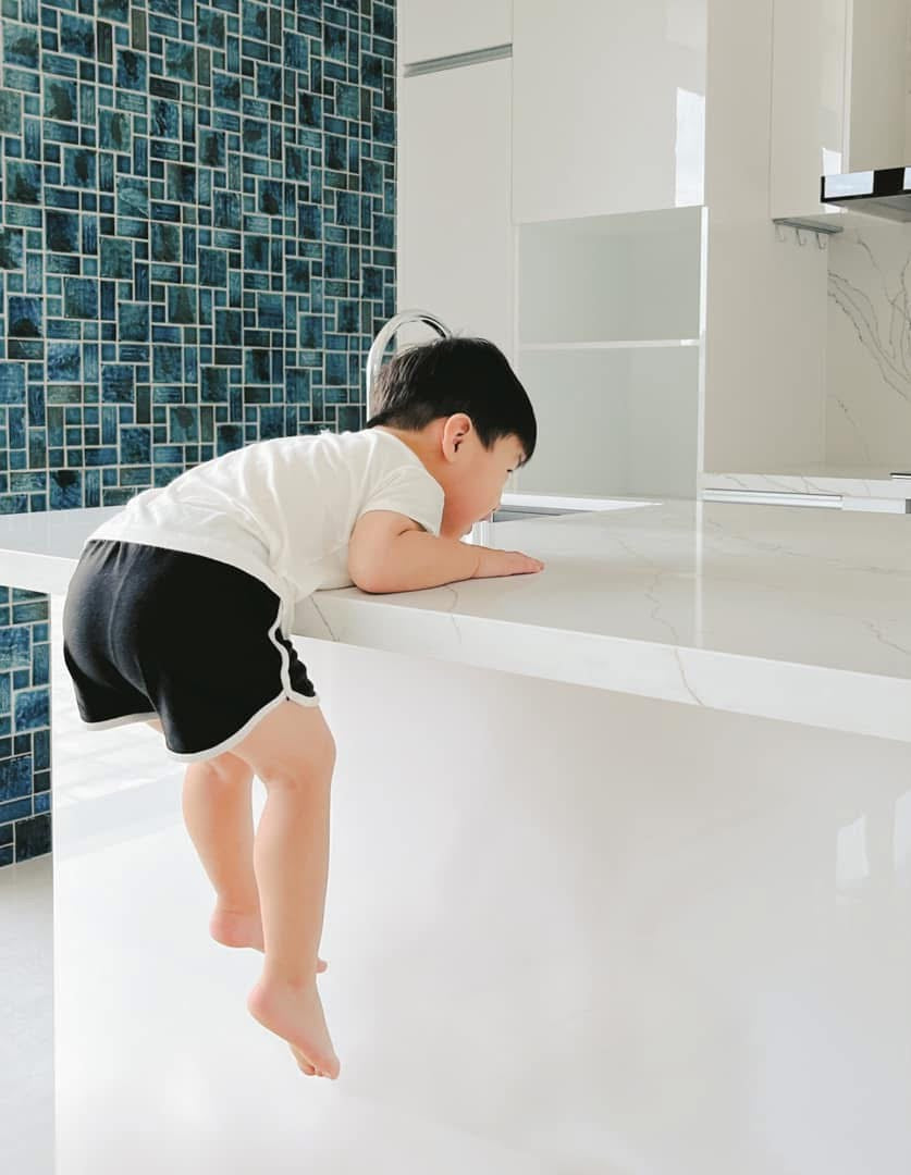 無孔隙桌面，不讓細菌住下來